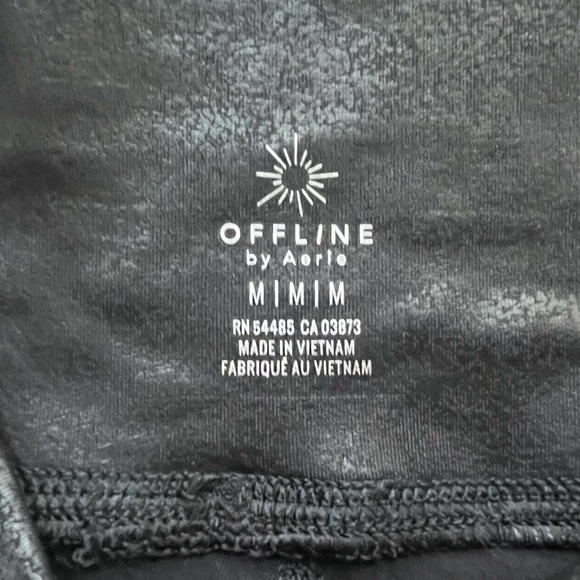 OFFLINE by Aerie Shine Crackle High Waisted Black Leather leggings Medium - Picture 7 of 8